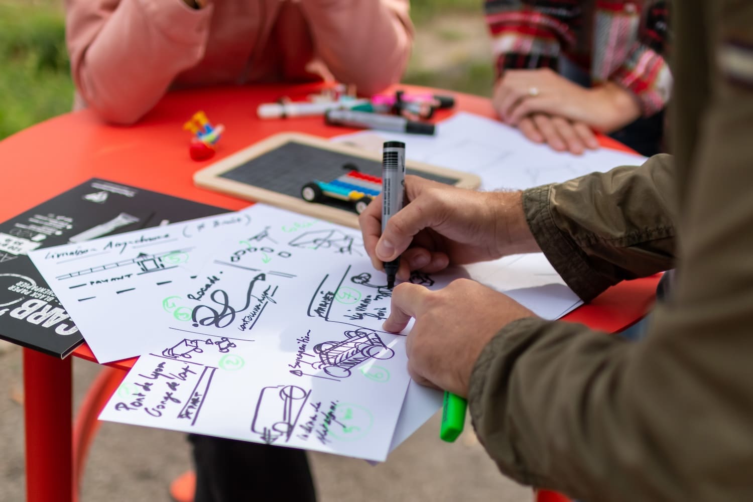 [board] : une base modulaire et sobre qui réinvente la mobilité partagée