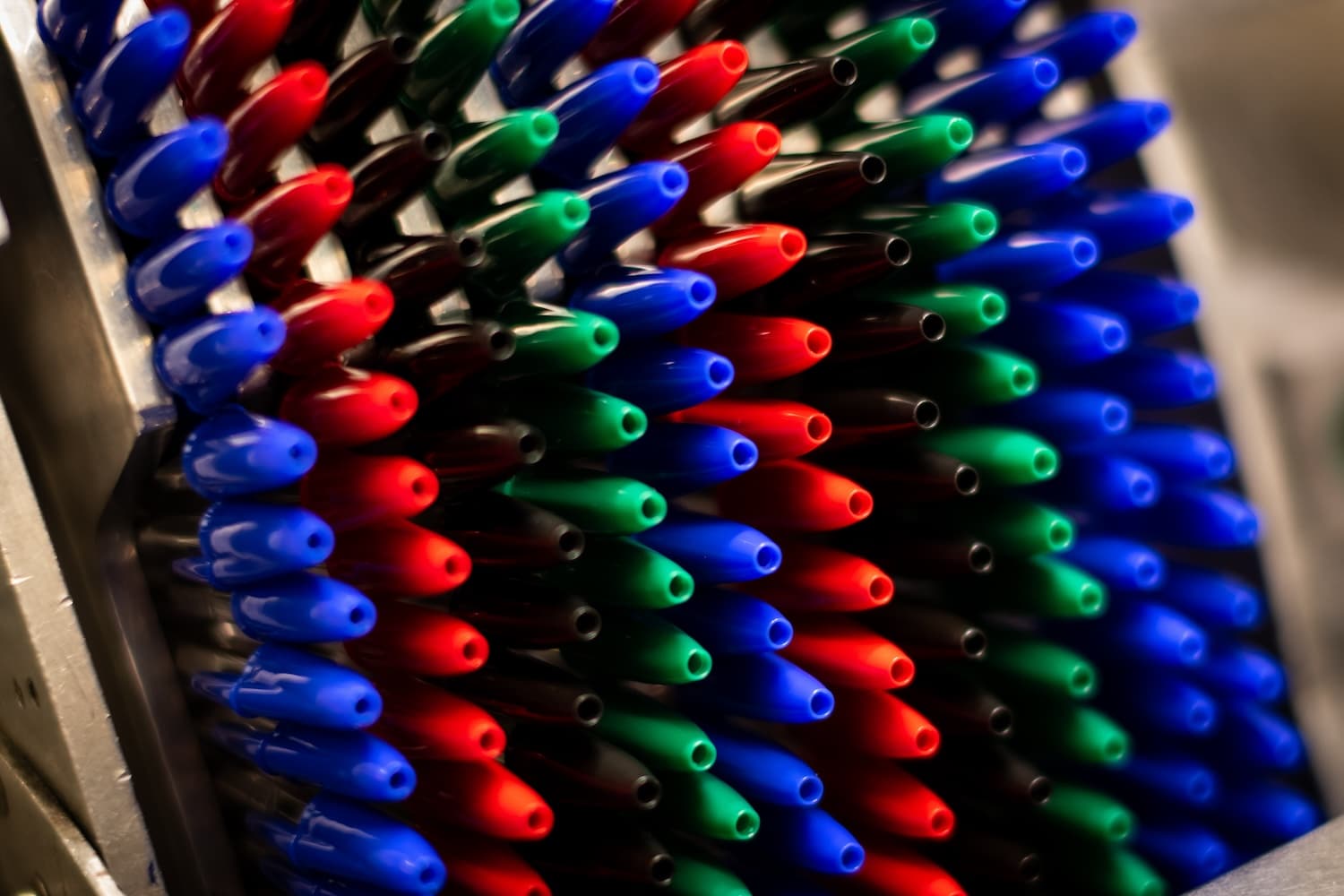 Rencontre : Gauthier Flagel (BIC), "Que fait un designer dans une entreprise qui fabrique le même produit depuis 70 ans ?"