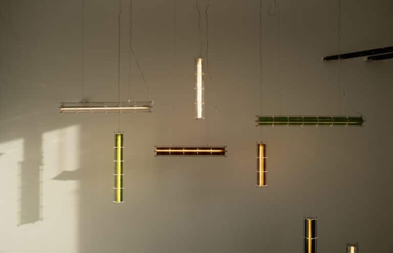 QDB Editions : quand le verre éclaire autrement, une collaboration lumineuse avec Théo Charasse