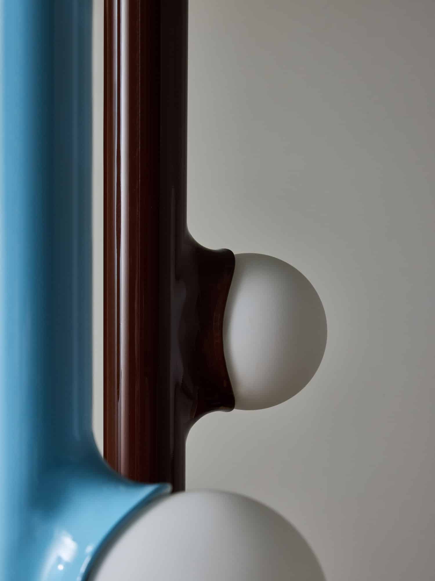 Lumière sculptée et esthétique chromatique : les suspensions KOSKA × GLUSTIN Lumière sculptée et esthétique chromatique : les suspensions KOSKA × GLUSTIN