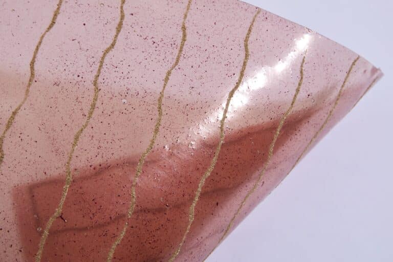 Byssus : quand les déchets mytilicoles deviennent biomatériaux lumineux chez hors-studio