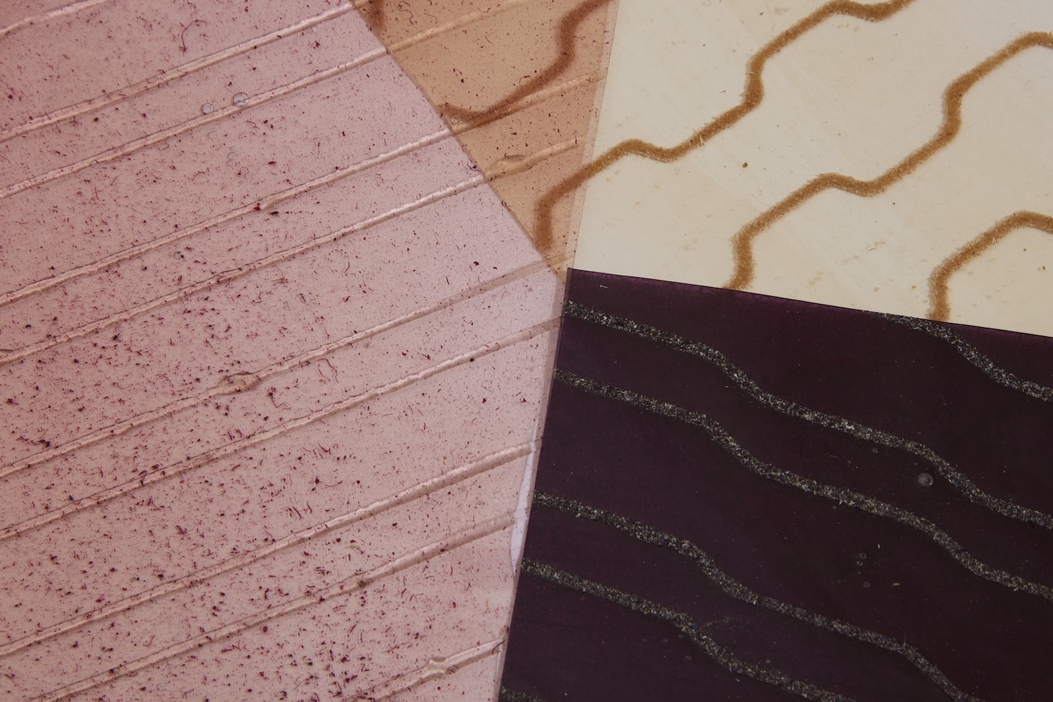 Byssus : quand les déchets mytilicoles deviennent biomatériaux lumineux chez hors-studio Byssus : quand les déchets mytilicoles deviennent biomatériaux lumineux chez hors-studio