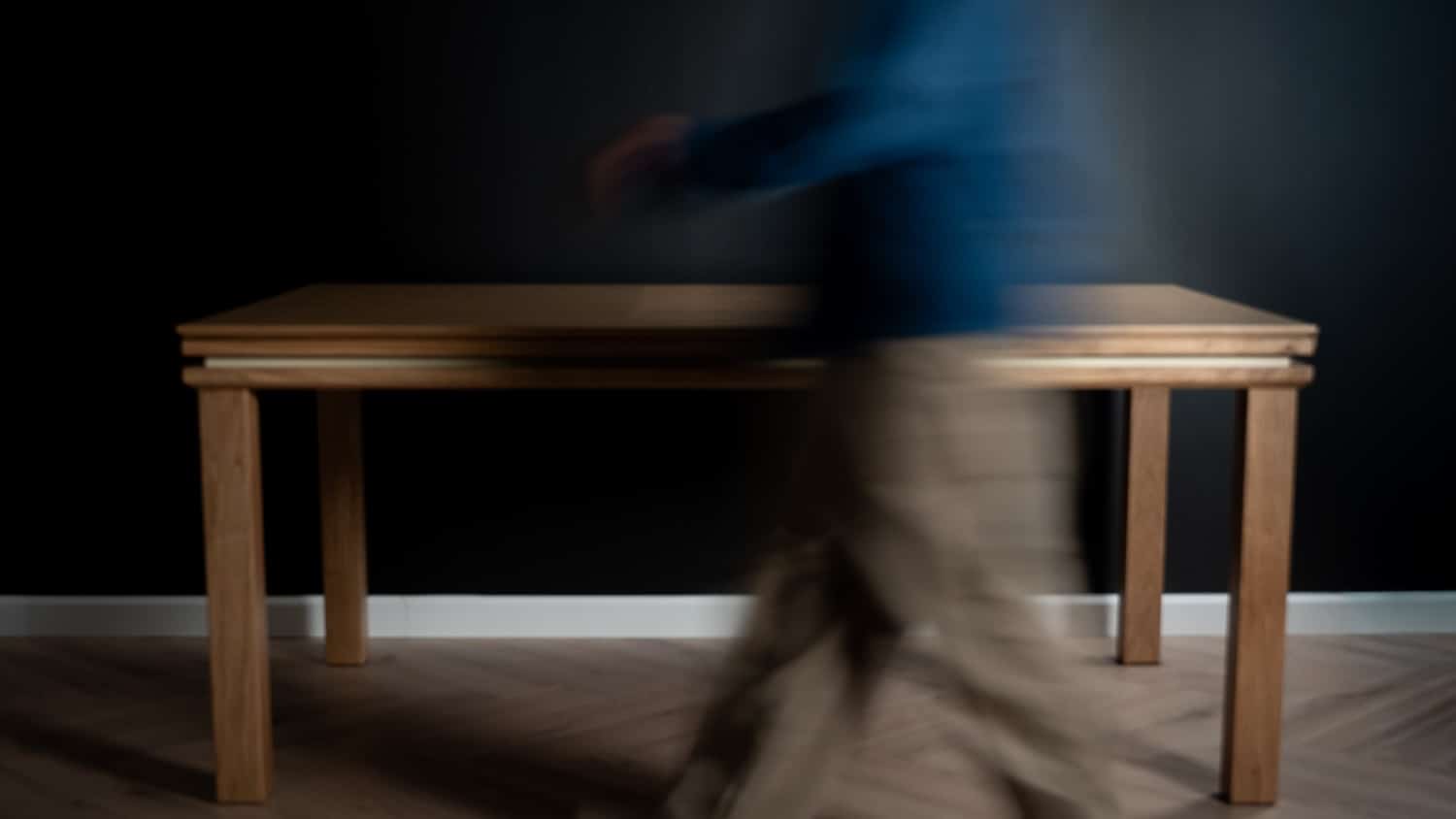 Ysea par Manufacture Merelle : la table française qui réconcilie repas et jeux de société Ysea par Manufacture Merelle : la table française qui réconcilie repas et jeux de société