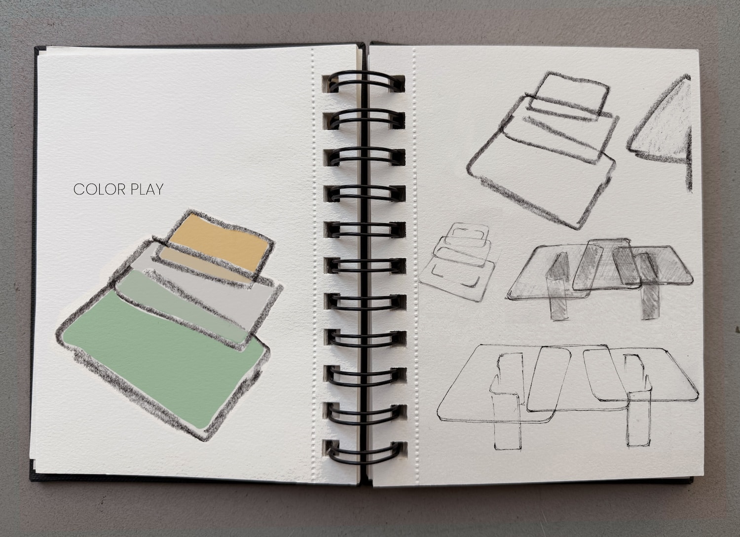 Mademoiselle Jo : des tables en verre de Murano fusionné qui jouent avec la lumière Mademoiselle Jo : des tables en verre de Murano fusionné qui jouent avec la lumière