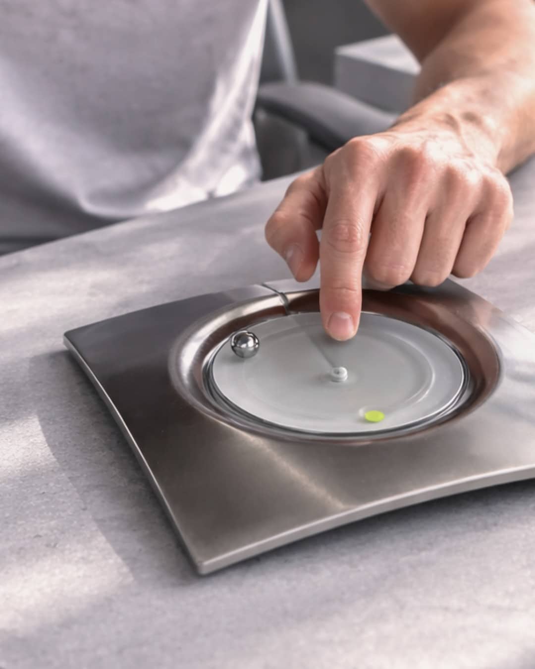 KAN par Amit Hadar : trois objets de poche pour reconnecter le corps à l'instant présent KAN par Amit Hadar : trois objets de poche pour reconnecter le corps à l'instant présent