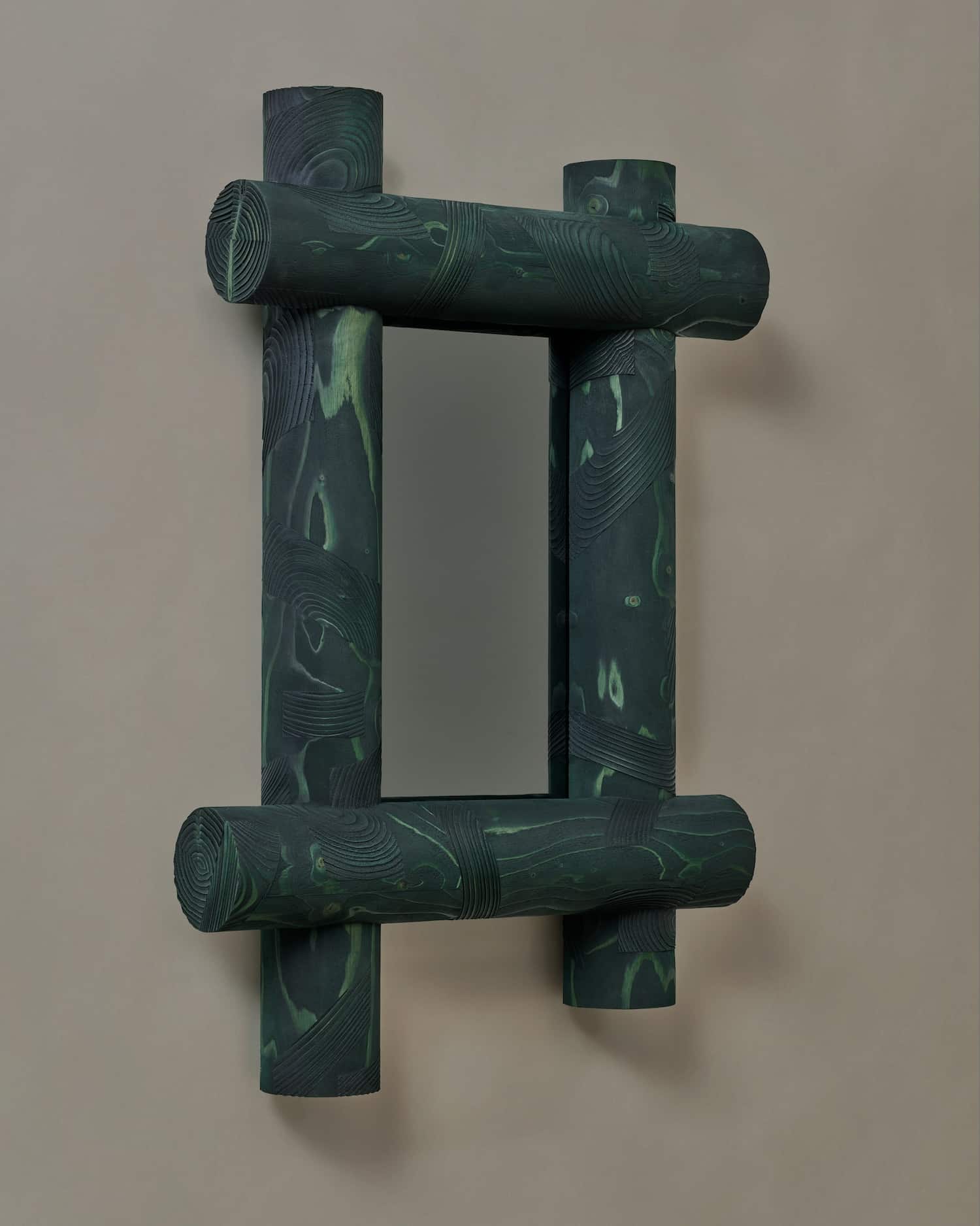 BLEND Mirror : Ward Wijnant fait parler le fil du bois comme personne BLEND Mirror : Ward Wijnant fait parler le fil du bois comme personne
