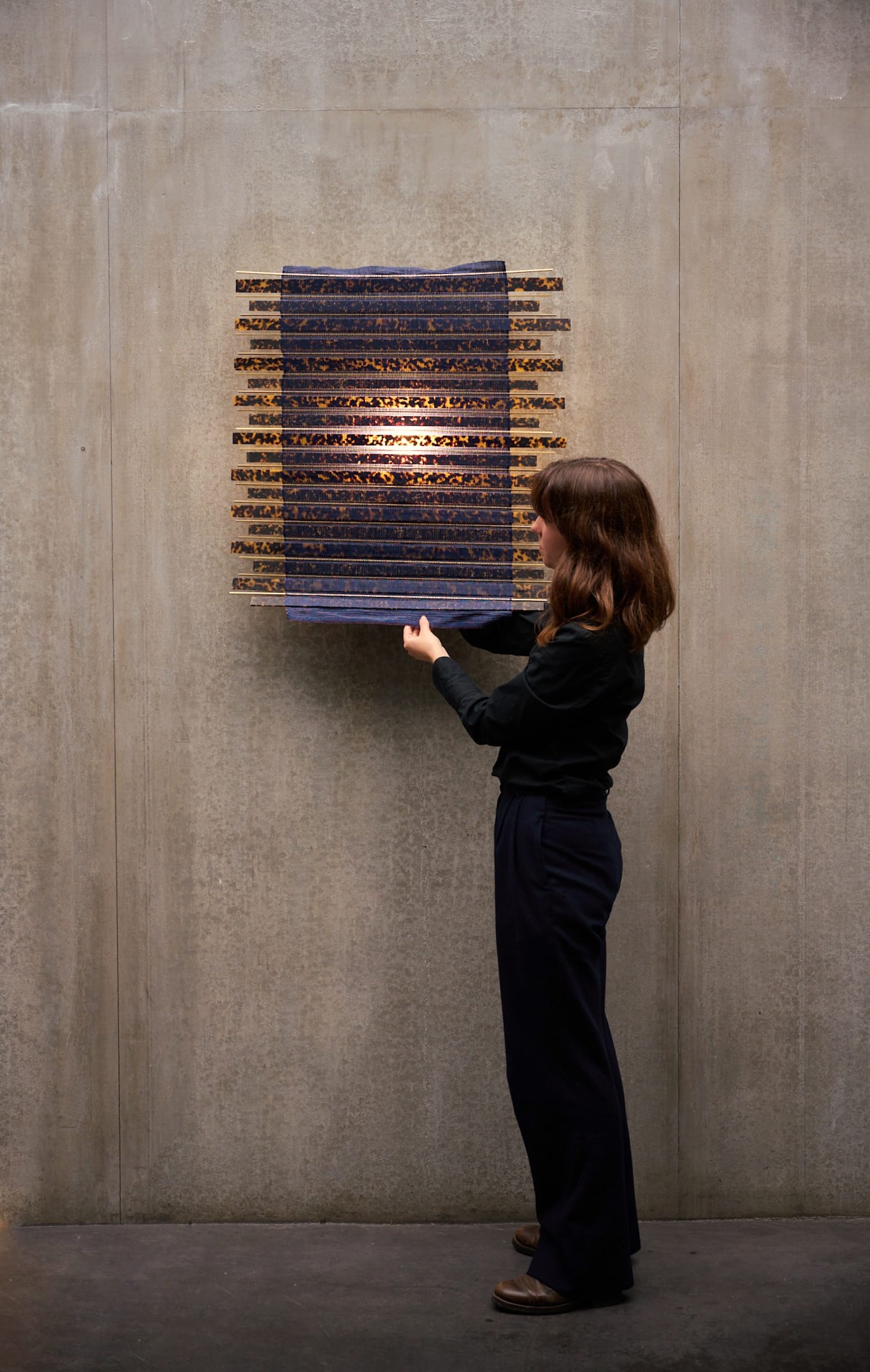 Adélaïde Germain transforme des déchets de lunetterie en paroi de lumière Adélaïde Germain transforme des déchets de lunetterie en paroi de lumière