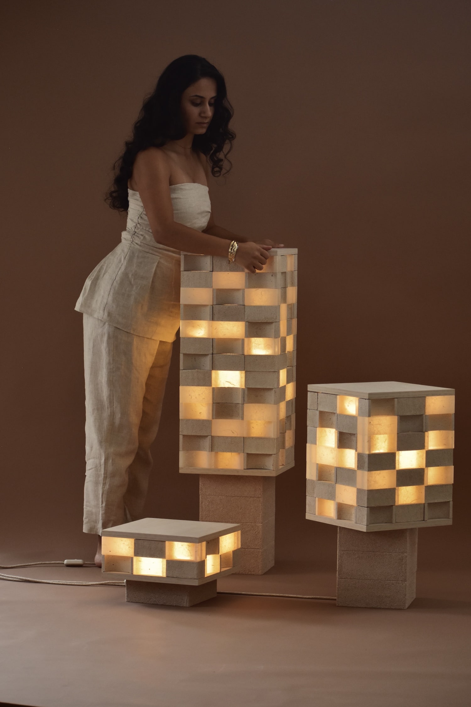 Mod-u : la lampe modulaire en coquille d'œuf par Joanne Odisho Mod-u : la lampe modulaire en coquille d'œuf par Joanne Odisho