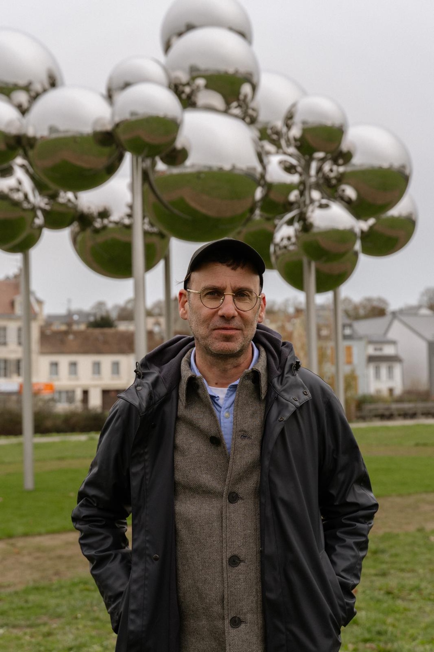Rencontre : Mathias Courtet, du silex au 101ᵉ clocher, le commissaire qui transforme les territoires en récit