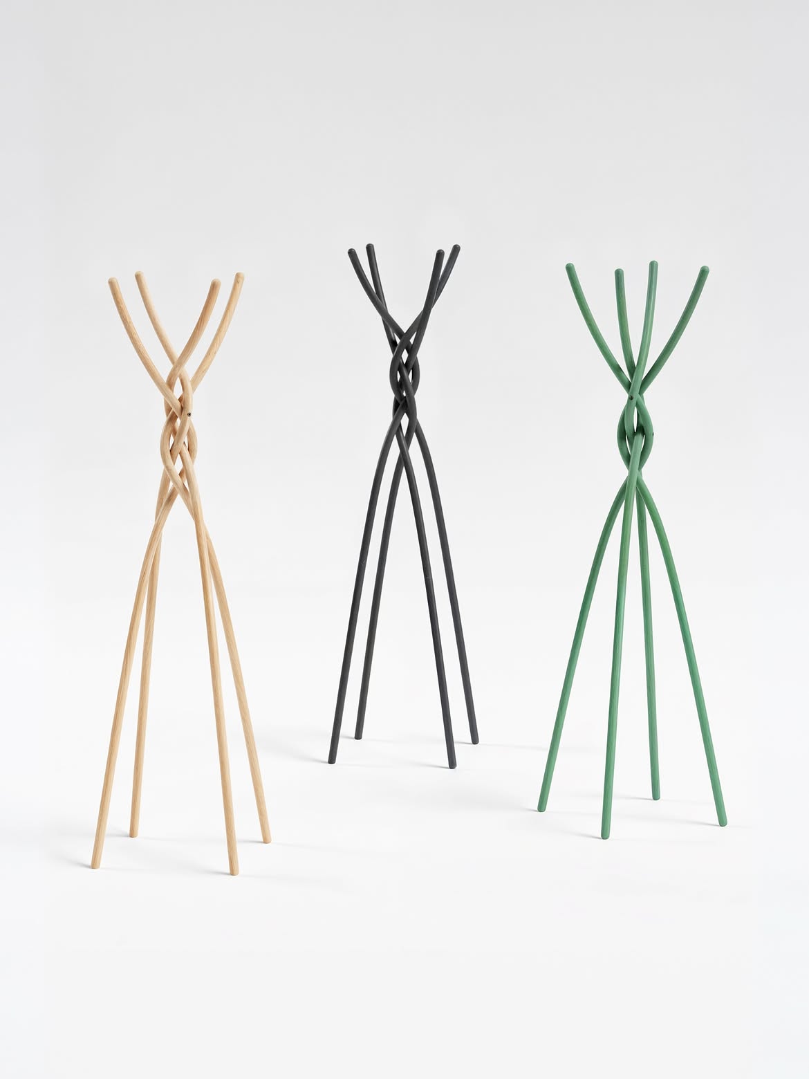 Braid Coat Rack : Nicholas Baker Studio fait de la tresse une structure