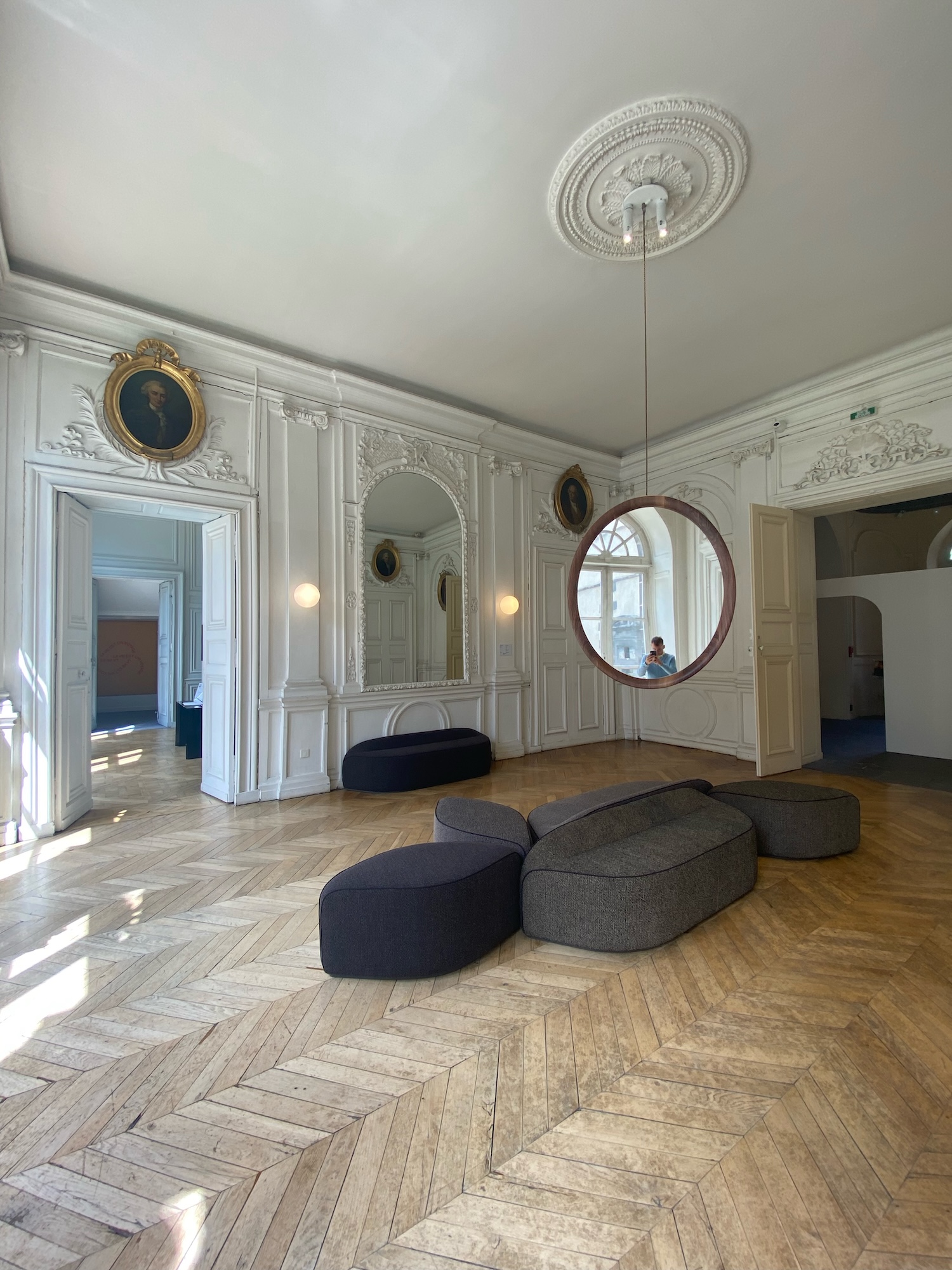 Constance Guisset , salon des illustres, Musée des beaux-arts de Riom . 📸 Studio Guisset Constance Guisset , salon des illustres, Musée des beaux-arts de Riom . 📸 Studio Guisset