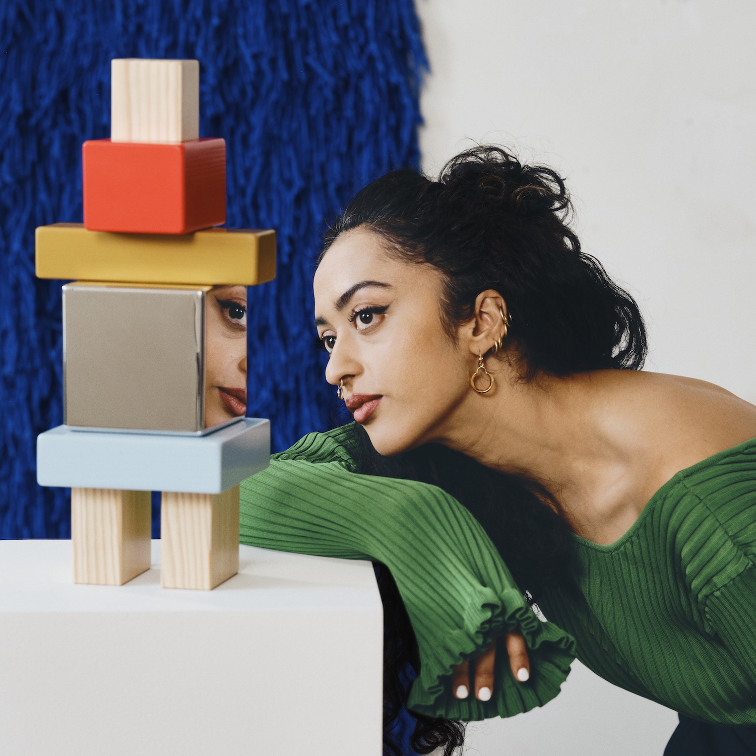 KONSTRUNDA chez IKEA : six créateurs, du pin massif et du verre pour brouiller art et design à la Paris Design Week KONSTRUNDA chez IKEA : six créateurs, du pin massif et du verre pour brouiller art et design à la Paris Design Week