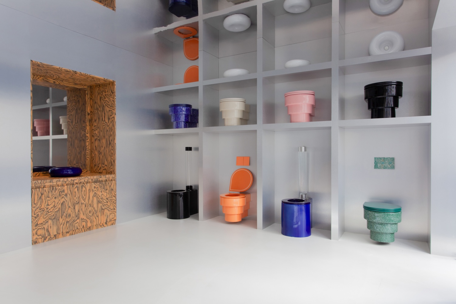 Hugo Volpei (Trone), le pari de rendre désirable l'objet le plus regardé et le moins dessiné de la maison